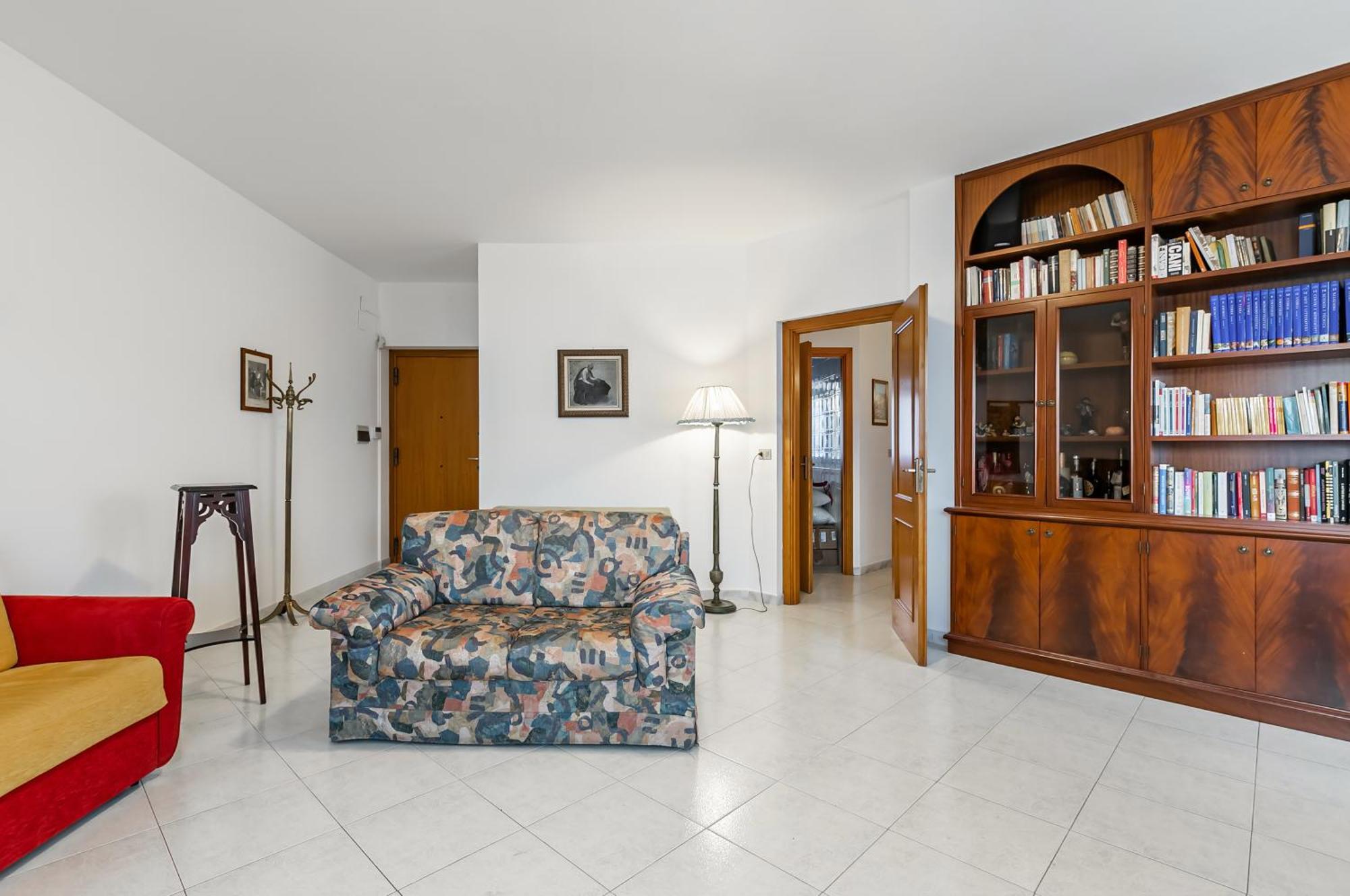 Palazzo Reale & Piazza Indipendenza Roomy Flat Palermo Dış mekan fotoğraf